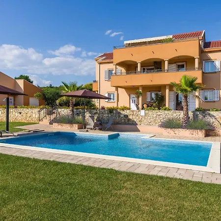 Appartement Alex 1 *
