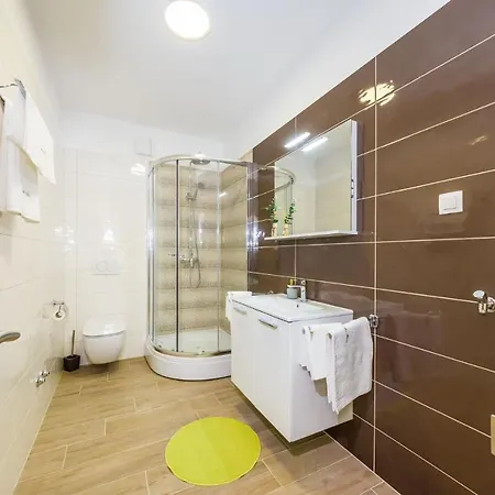 Apartment Alex 1 *